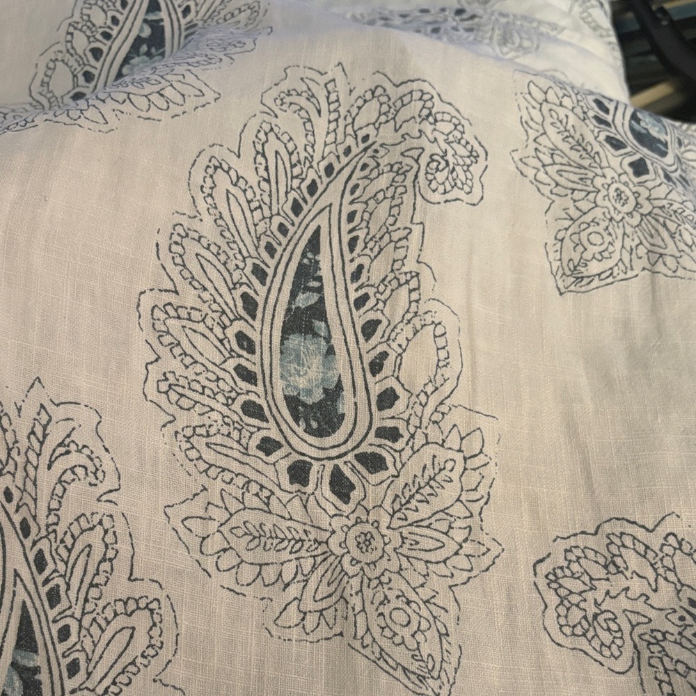 Peacock Alley Cream and Blue Paisley Textile